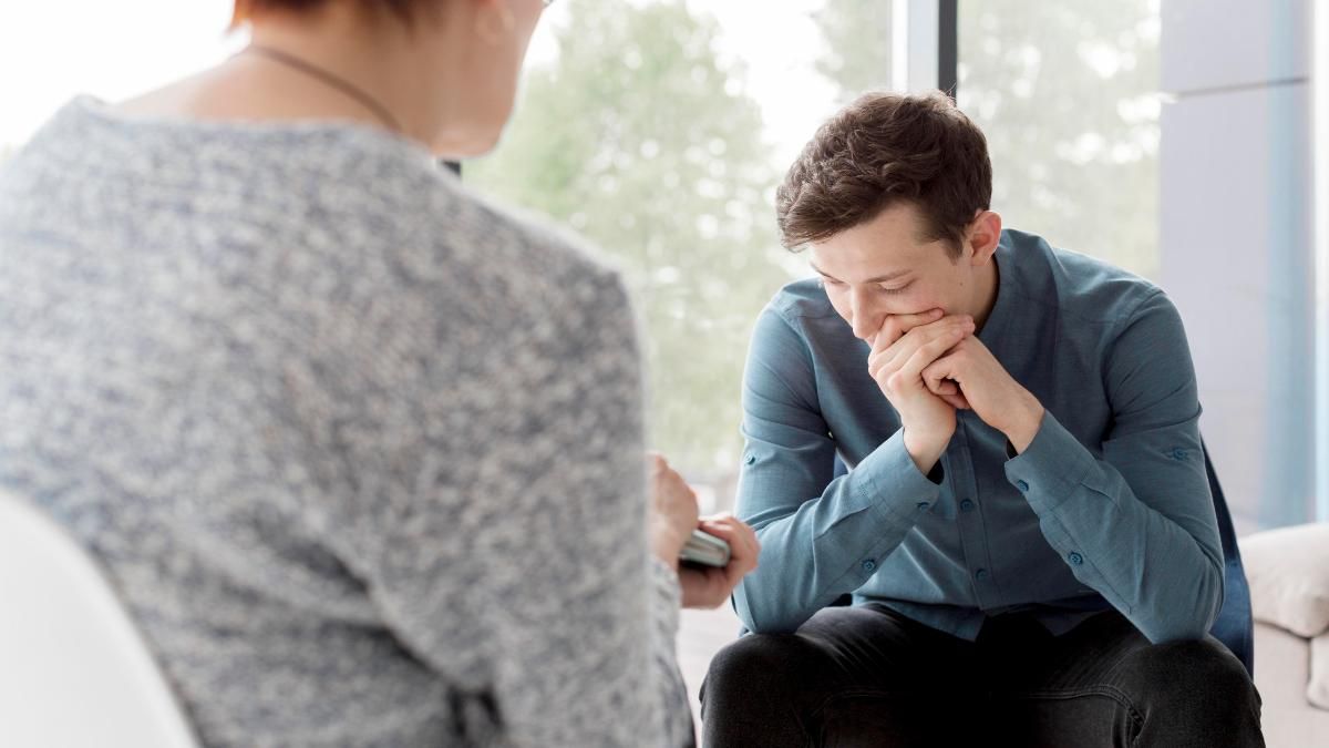 A young man undergoing dual diagnosis treatment in Lexington, KY.